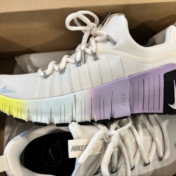 Nike White and Lavender Athletic Shoes - Picture 2 of 5